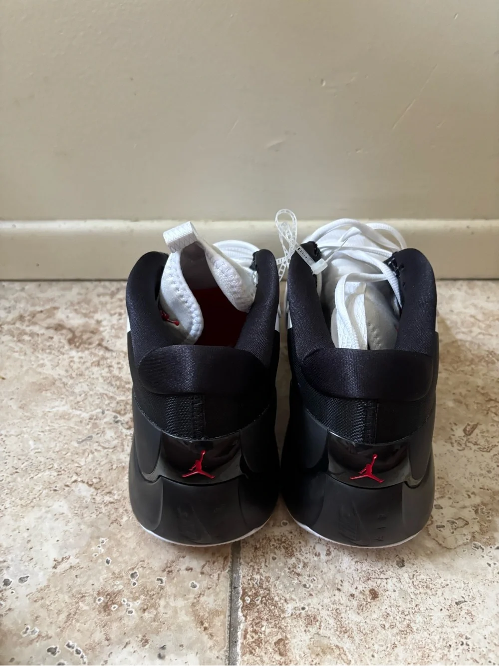 Jordan Zoom Separate Men's Size 11.5 Basketball Shoe Bred Black White DH0249-051